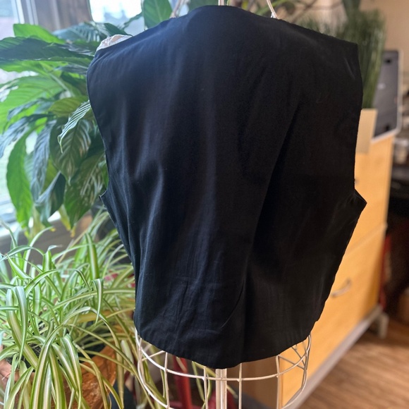 Vintage Tantrums embroidered vest - Picture 2 of 3